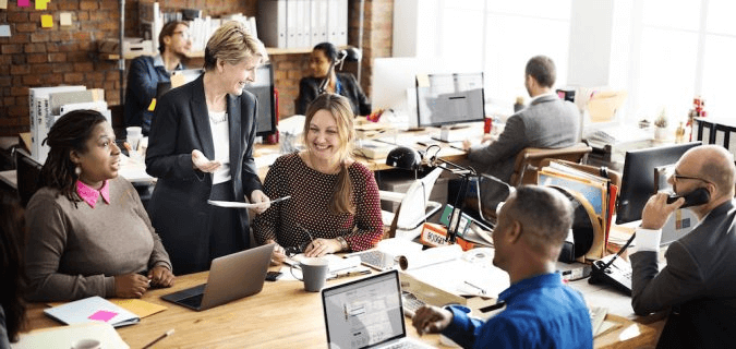 The Ultimate Guide to Internal Communications in Manufacturing